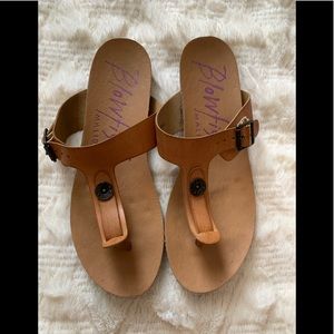 Gently used Blowfish tan sandals sz 8
